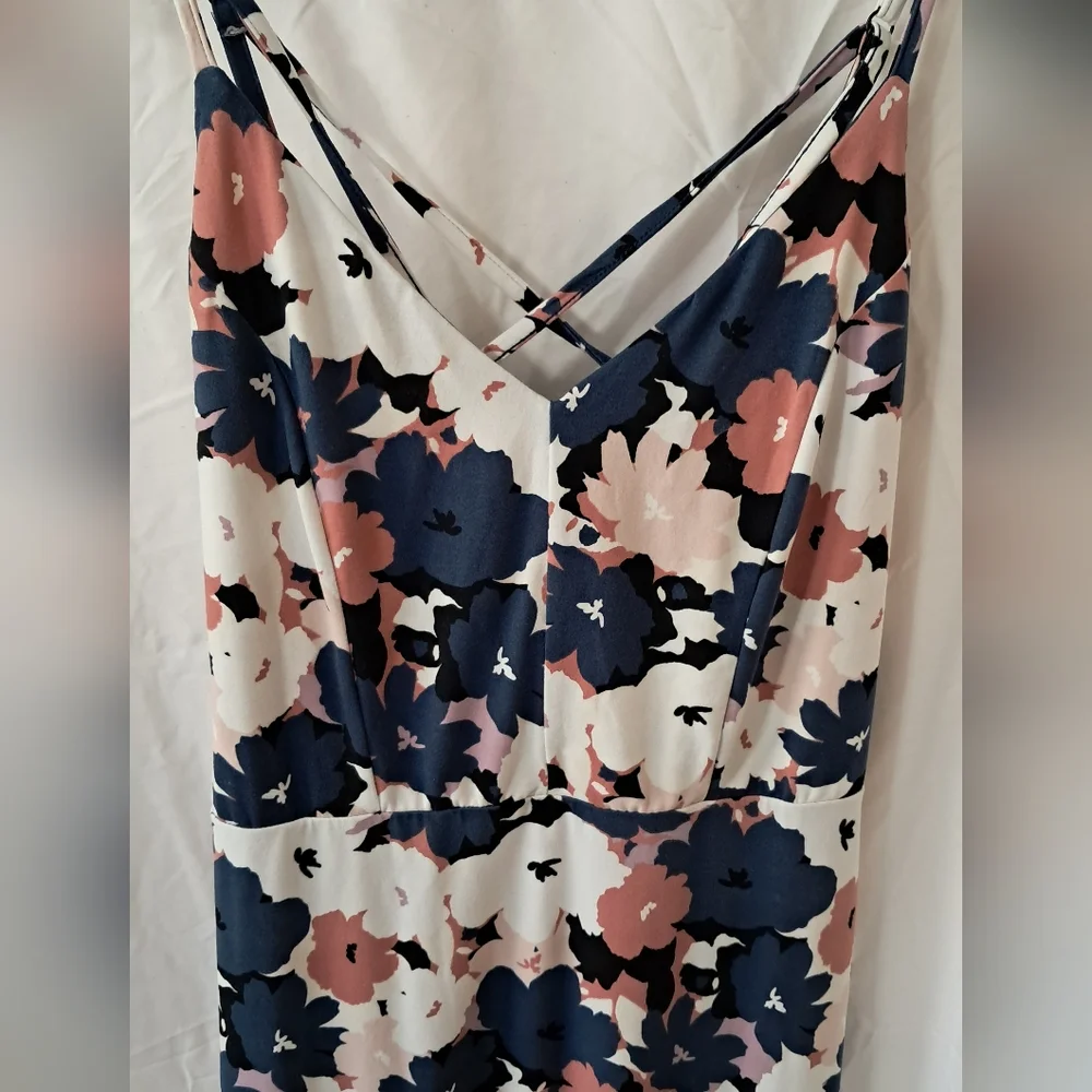 Market & Spruce Floral Maxi Dress - Navy, Pink, White - Picture 2 of 4